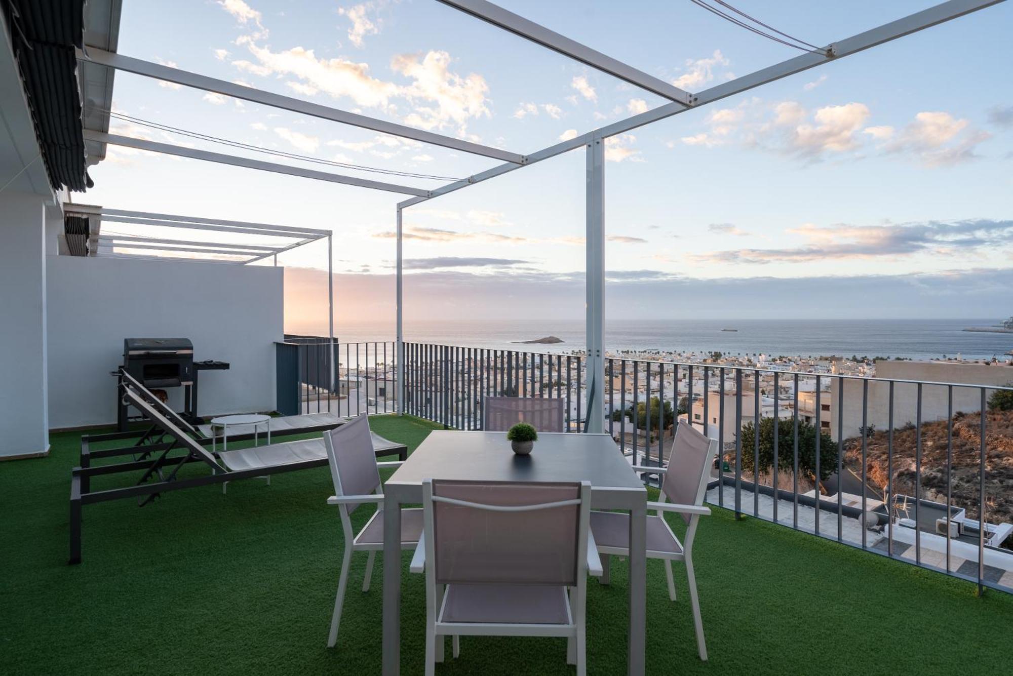 Cervantes Con Terraza Y Vistas Al Mar Appartement